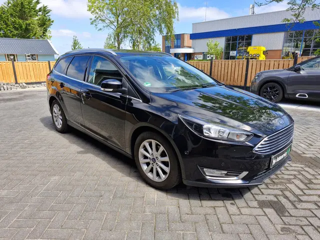 Ford Focus Wagon 1.0 Titanium Edition 2015 Benzine 3