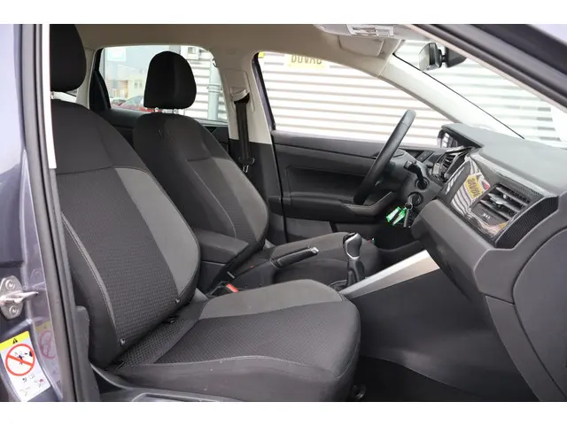 Volkswagen Polo 1.0 TSI Business 2023 Benzine 19