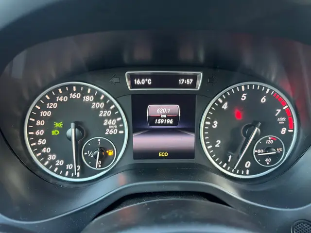 Mercedes-Benz A-Klasse 180 4U3 2013 Benzine 19