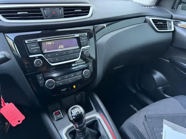 Nissan QASHQAI 1.2 Acenta ( TREKHAAK + AIRCO ) 2014 Benzine 13