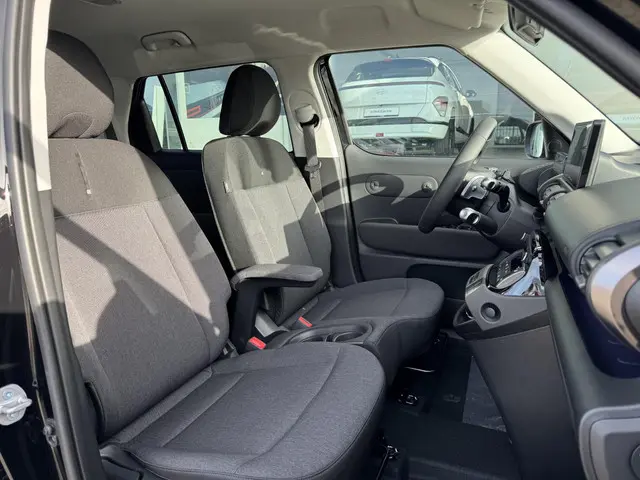 Hyundai Inster Evolve 49 kWh 2025 Elektrisch 11