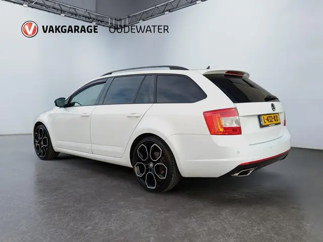 Škoda Octavia Combi 2.0 TSI RS + * Leder * Carplay * 2014 Benzine 5