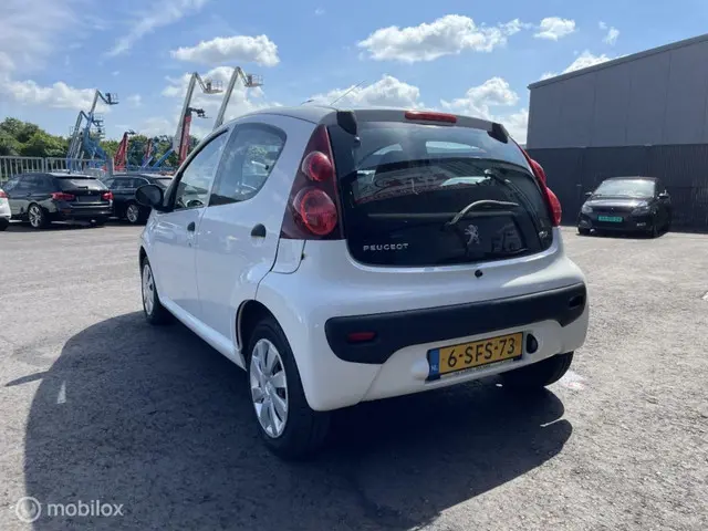 Peugeot 107 3