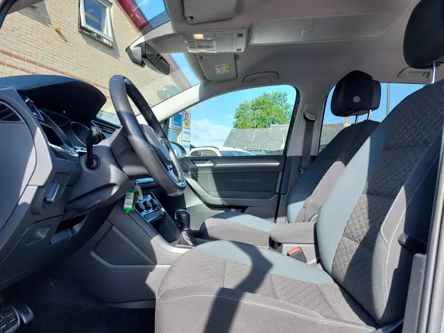 Volkswagen Touran 1.6 TDI Highline 7p 2019 Diesel 4