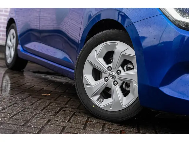 Suzuki Swift Smart Hybrid 1.2 Select 2025 Benzine 9