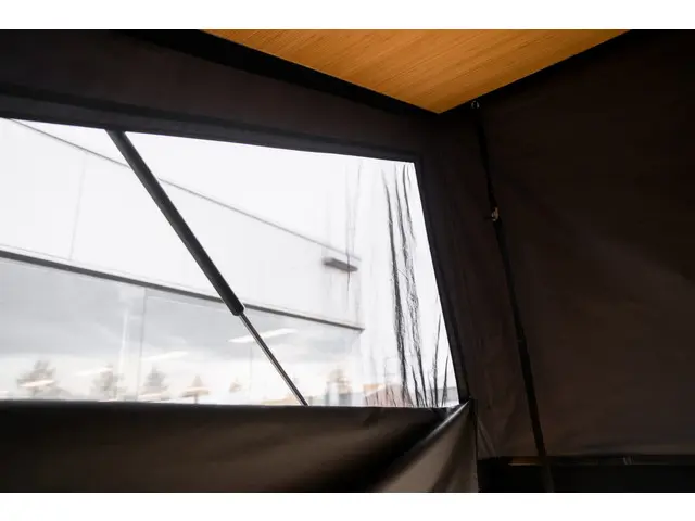 Toyota Land Cruiser 4.0 V6 Tembo Camper 2022 Benzine 56