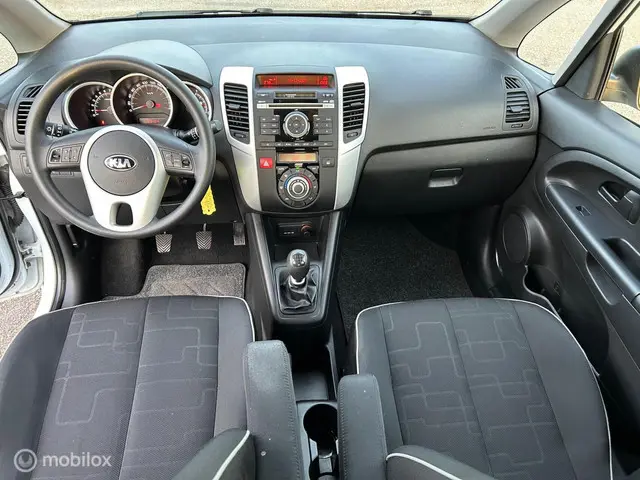 Kia Venga 1.4 CVVT Plus Pack 2013 Benzine 15