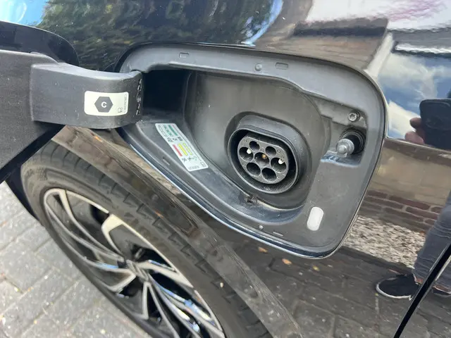 Volkswagen Golf 1.4 eHybrid Style 2021 Hybride Benzine 43