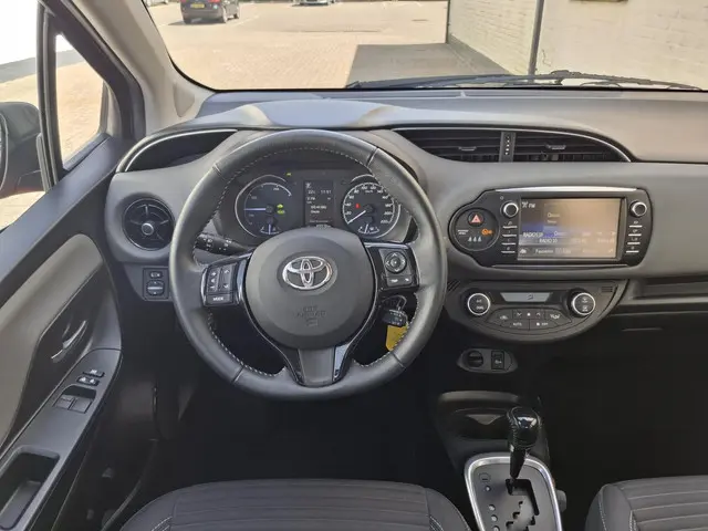 Toyota Yaris 1.5 Hybrid Active 2019 Hybride Benzine 13