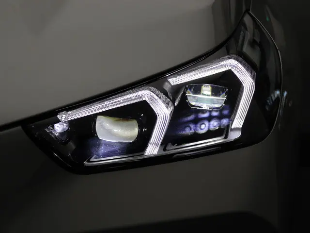 BMW X1 xDrive23i 2024 Benzine 28