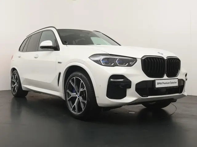 BMW X5 xDrive45e Executive 2022 Hybride Benzine 7