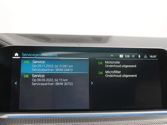 BMW X5 xDrive45e High Executive 2022 Hybride Benzine 42