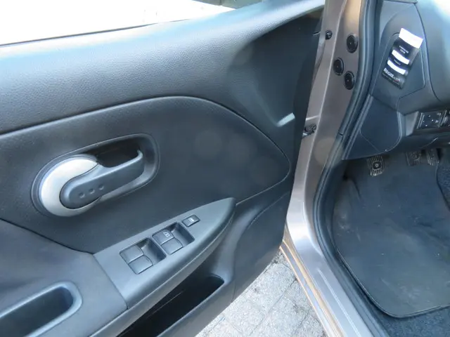 Nissan Note 1.6 Acenta 2009 Benzine 9
