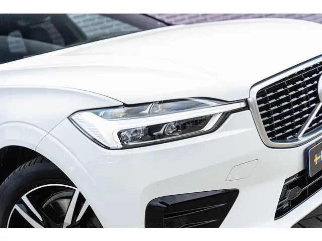 Volvo XC60 T4 Aut. R-Design 2020 Benzine 11
