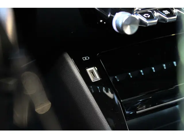 Peugeot e-208 EV GT Pack 50 kWh | PANO | 2022 Elektrisch 28