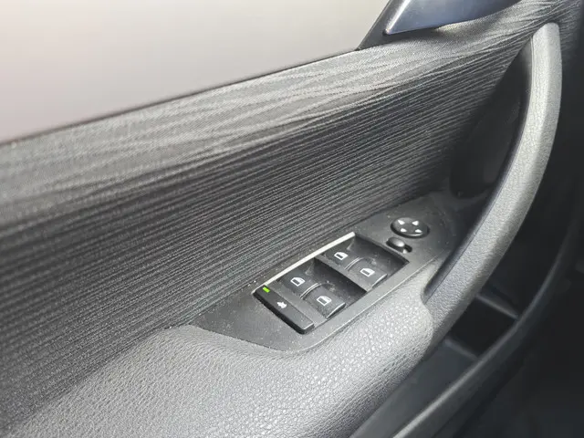 BMW X1 sDrive20i Business 2013 Benzine 18