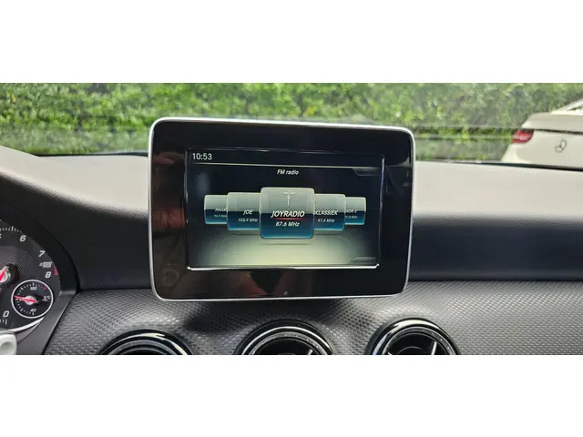 Mercedes-Benz A-Klasse 160 Business 2017 Benzine 22