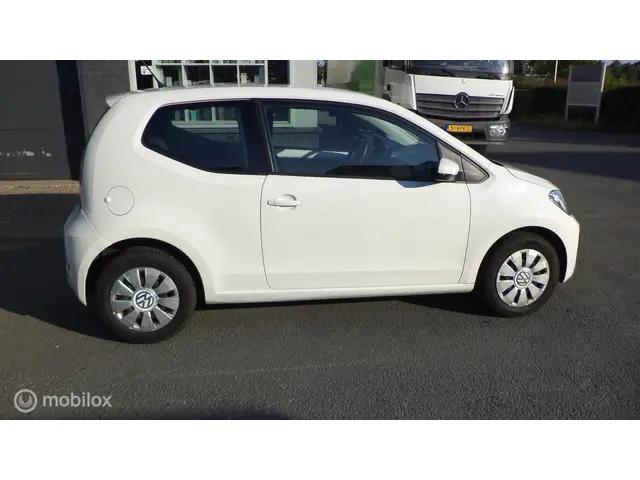 Volkswagen up! 1.0 BMT SPORTIVE up! 2019 Benzine 4