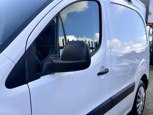 Peugeot Partner 120 1.6 BlueHDi 75 L1 XR 2016 Diesel 10