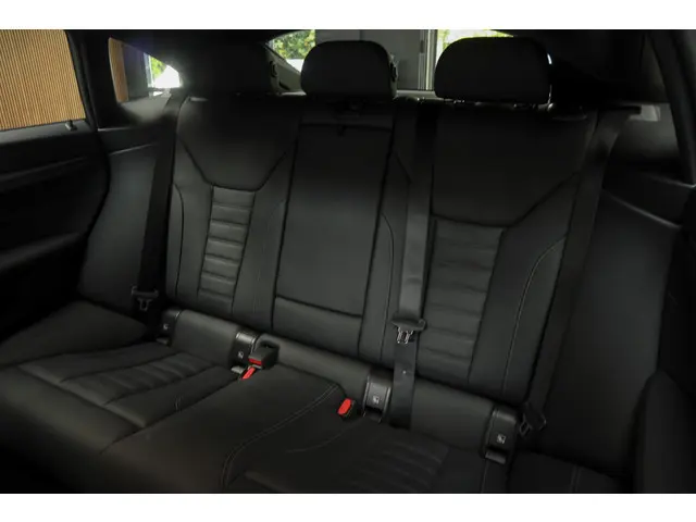 BMW i4 eDrive40 84 kWh M-pakket 2022 Elektrisch 23