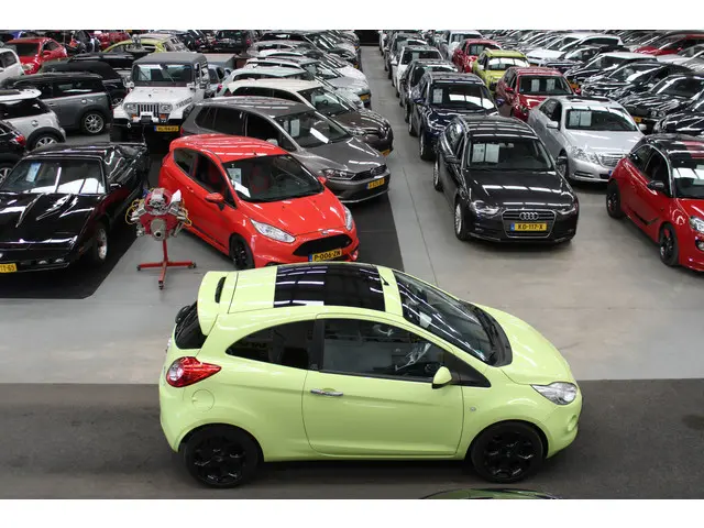Ford Ka 1.2 Titanium X start/stop 2012 Benzine 15