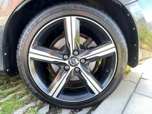 Volvo V60 1.5 T3 Nordic+ R-DESIGN AUTOMAAT 2017 Benzine 7