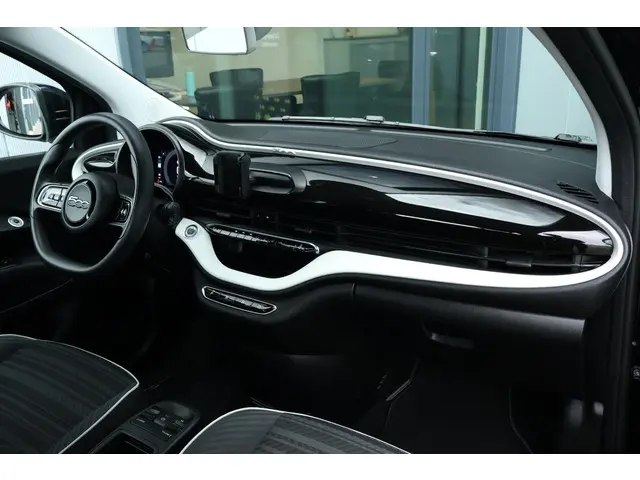 Fiat 500e Action 24 kWh 2021 Elektrisch 24