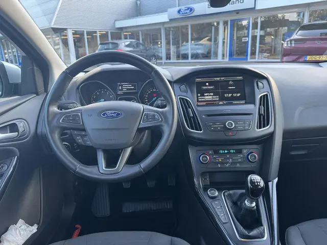 Ford Focus 1.5 Ecoboost Titanium 2016 Benzine 12