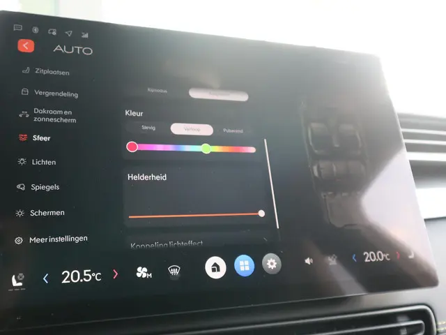 Lynk & Co 01 1.5 More 2026 Hybride Benzine 28