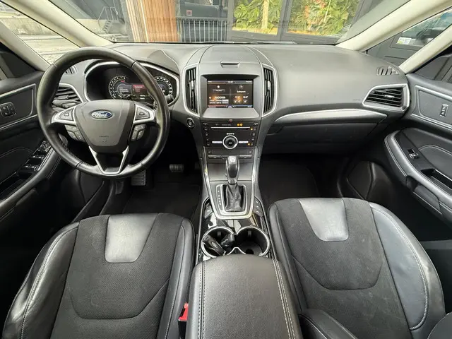 Ford S-Max 2.0 Vignale 7p. | 2015 | Automaat | 2015 Benzine 22