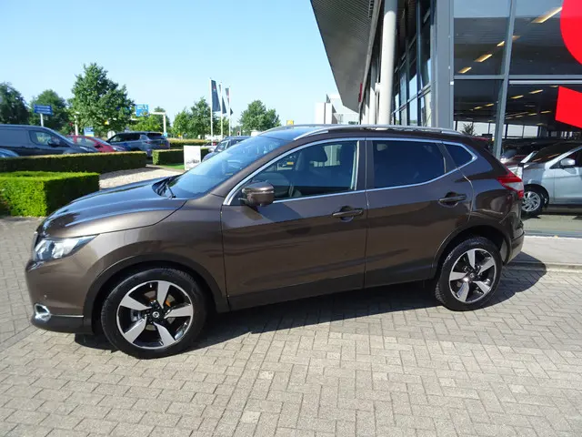Nissan QASHQAI 1.2 Connect Edition | AUTOMAAT | 2016 Benzine 3
