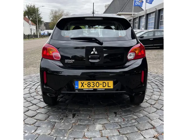 Mitsubishi Space Star 1.2 Cool+ 2022 Benzine 11