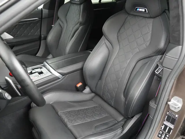 BMW M8 8-serie Gran Coupé Competition 2023 Benzine 4