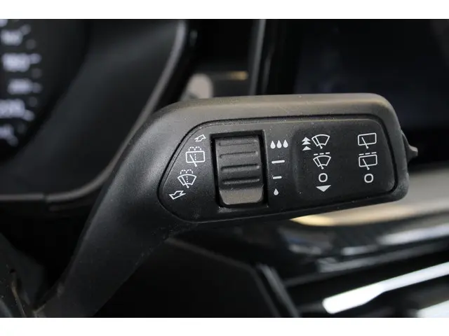 Ford Focus 1.0 EcoBoost Hybrid ST Line X 2024 Benzine 15