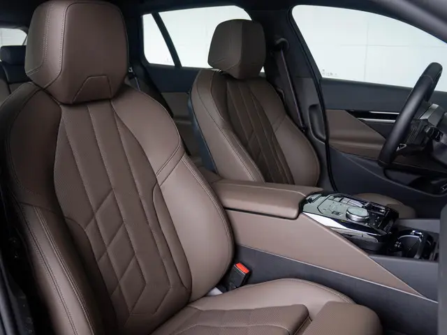 BMW 5 Serie Touring 520i 2025 Benzine 8