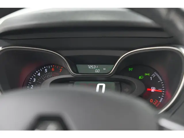 Renault Captur TCe 120 Intens 2017 Benzine 42