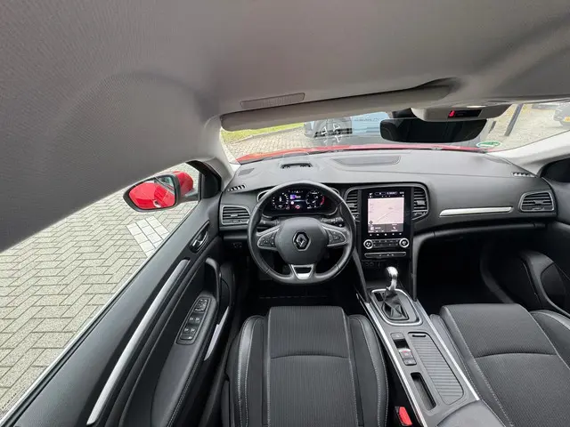 Renault Mégane Estate TCe EDC 140 Intens 2021 Benzine 11