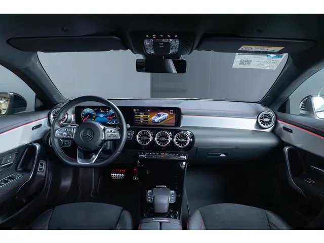 Mercedes-Benz CLA 3