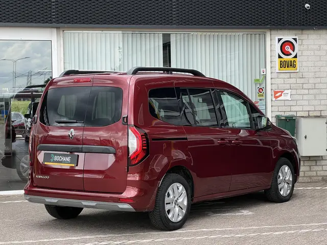 Renault Kangoo 1.3 TCe 130 EDC 2022 Benzine 24