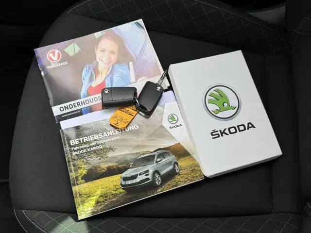 Škoda Karoq 1.0 TSI STYLE BUSINESS 2019 Benzine 28