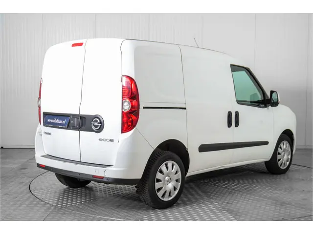 Opel Combo 2