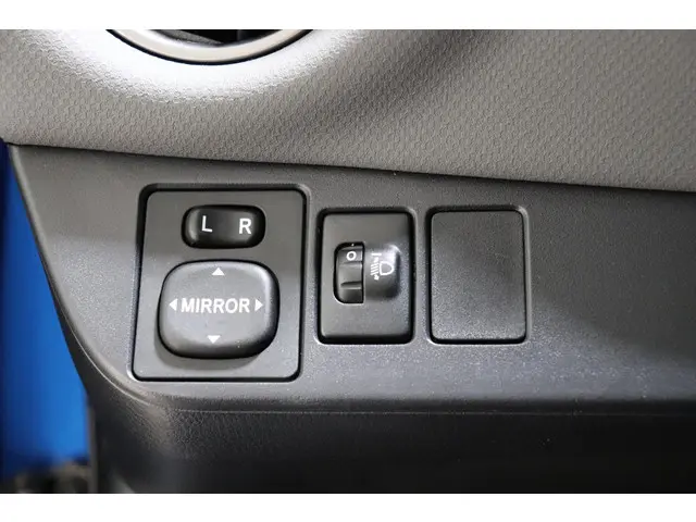 Toyota Yaris 1.5 Hybrid Trend, 2016 Hybride Benzine 8