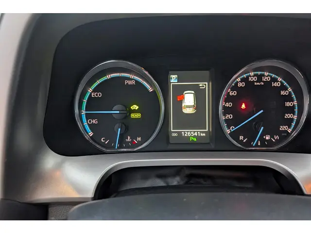 Toyota RAV4 2.5 Hybrid Executive 2017 Hybride Benzine 23