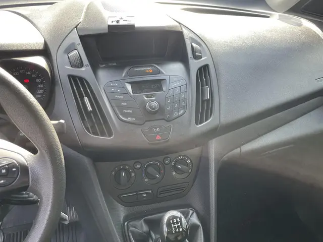 Ford Transit Connect 1.5 TDCI L1 Trend 2017 Diesel 6