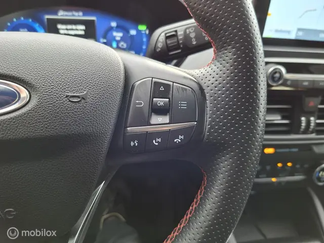 Ford Kuga 2.5 PHEV Titanium 2021 Hybride Benzine 19