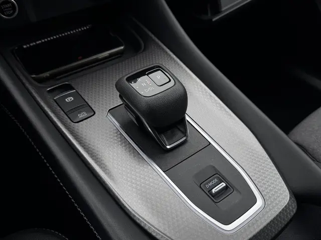 Nissan QASHQAI 1.3 MHEV Xtronic N-Connecta 2025 Benzine 31