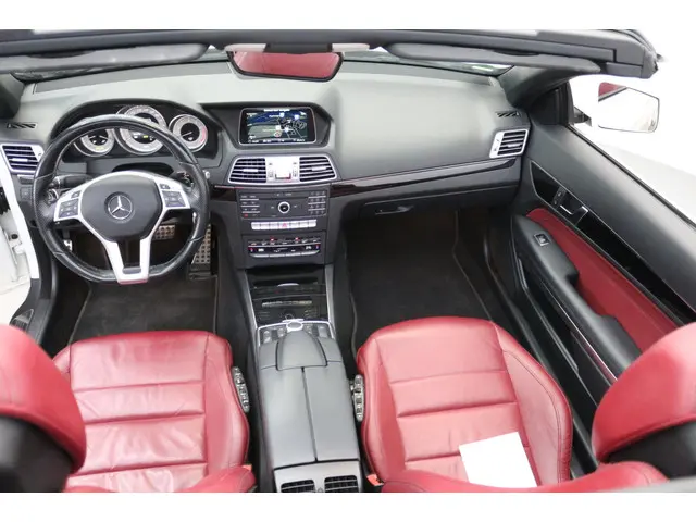 Mercedes-Benz E-Klasse Cabrio 200 Prestige 2016 Benzine 4