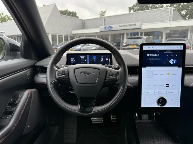 Ford Mustang Mach-E Premium AWD 75 kWh 2023 Elektrisch 10