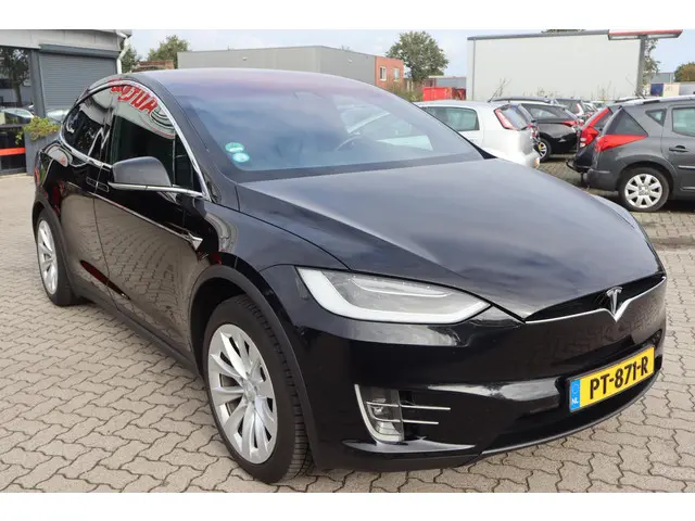 Tesla Model X 100D 2017 Elektrisch 11