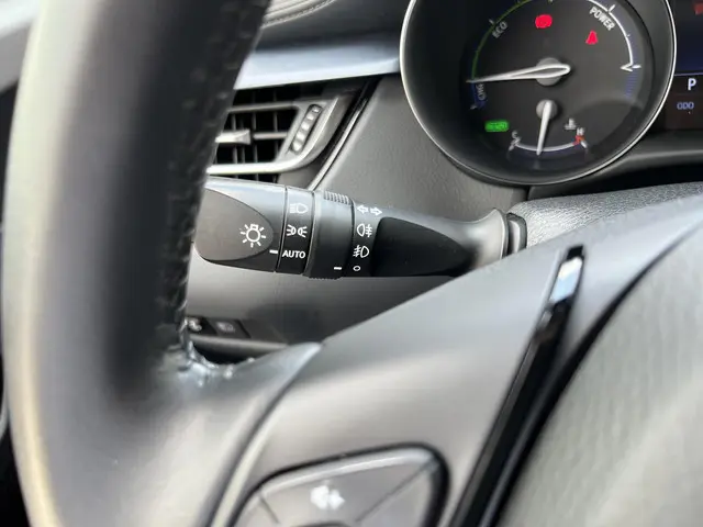 Toyota C-HR 1.8 Hybrid Dynamic 2020 Hybride Benzine 33